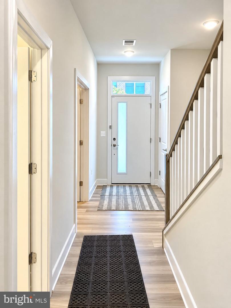 2287 Arboretum Way, Reston, VA 20191 — photo 3