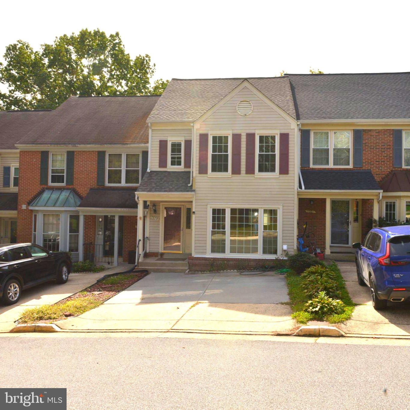 7379 Hidden Knolls Ct — photo