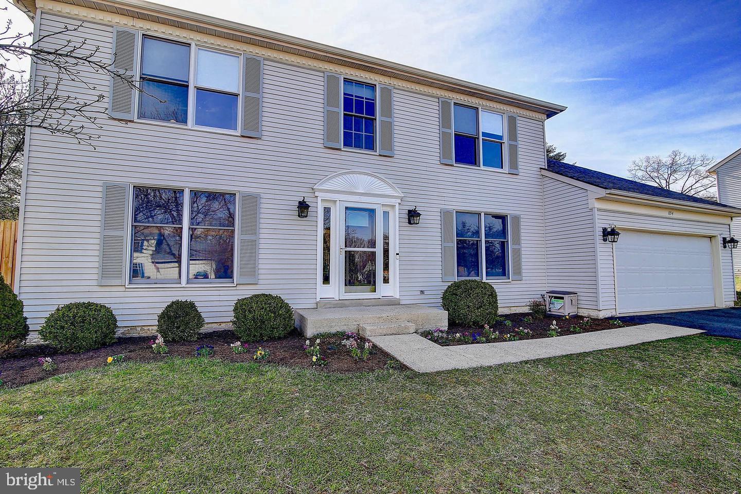 894 Broad Oaks Dr — photo