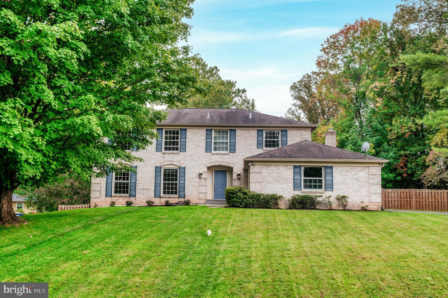 706 Ridge Dr — photo