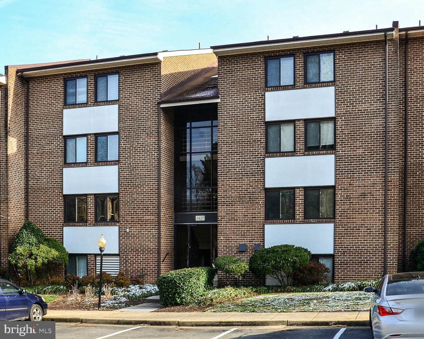 1429 N Northgate Sq N #26/12B — photo