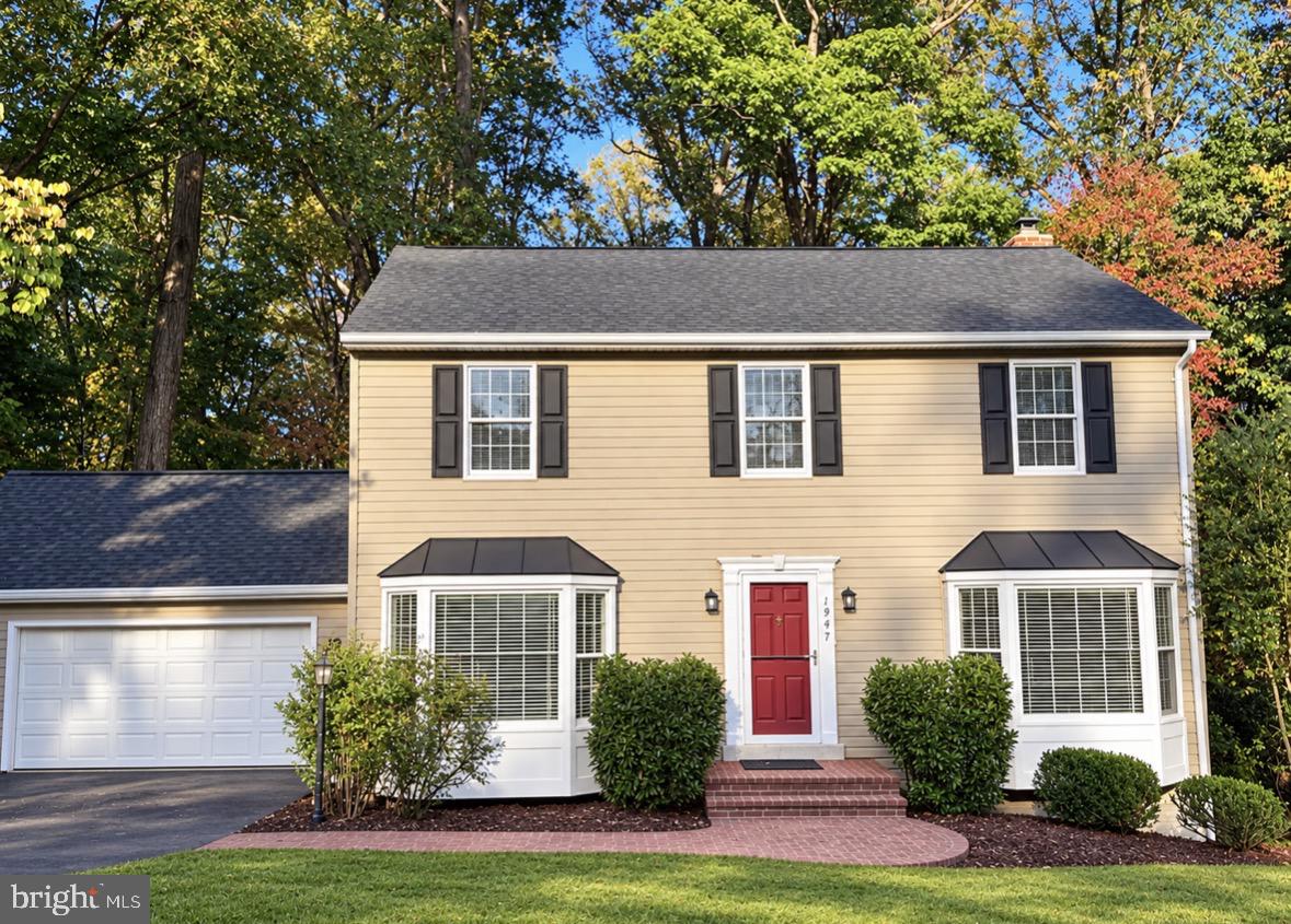 1947 Barton Hill Road, Reston, VA 20191
