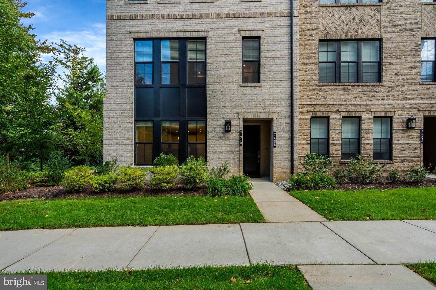 7410 Backett Wood Ter #801 — photo