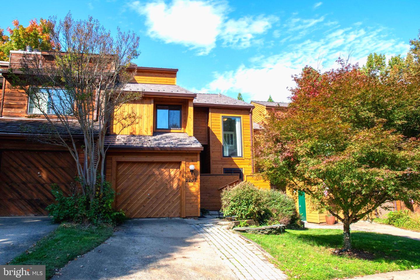 2207 Cedar Cove Ct — photo