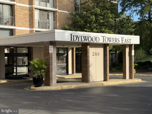 2311 Pimmit Dr #1108 — photo