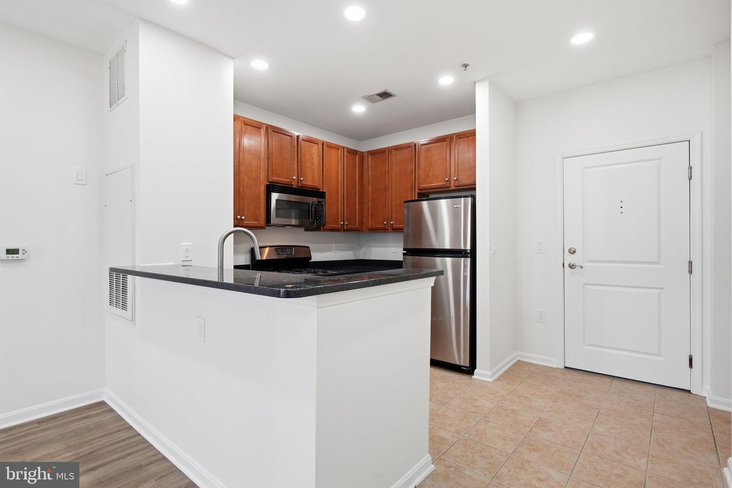 2655 Prosperity Ave #351 — photo
