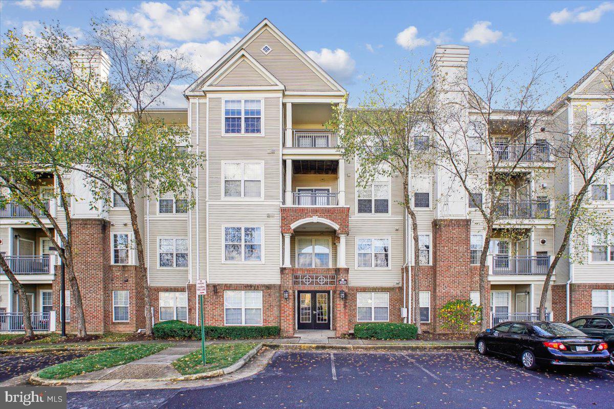3021 Nicosh Cir #1401 — photo