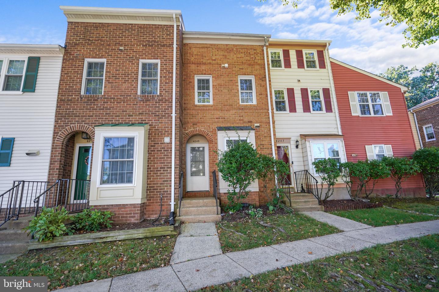 4249 Sauterne Ct — photo