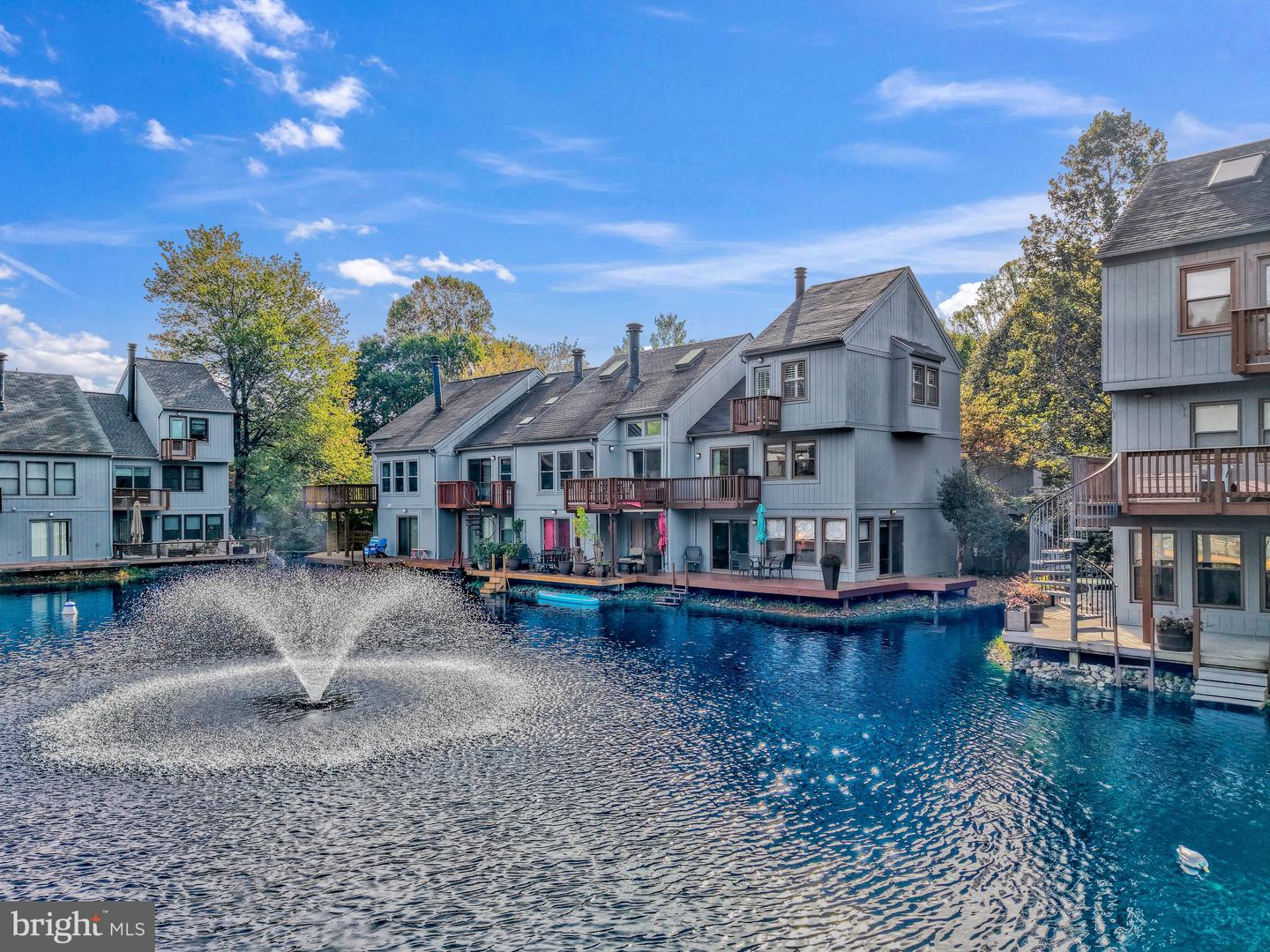 11156 Glade Dr — photo