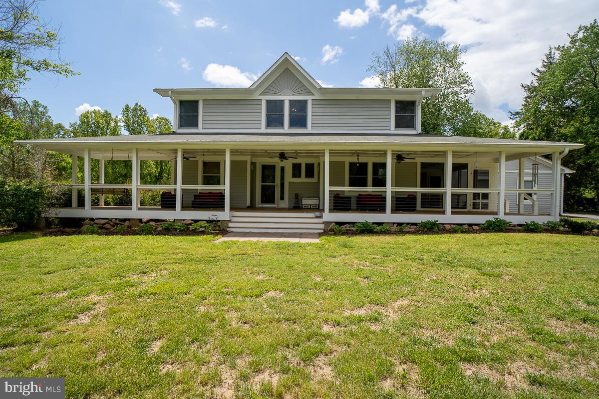 6070 Fredericksburg Rd — photo