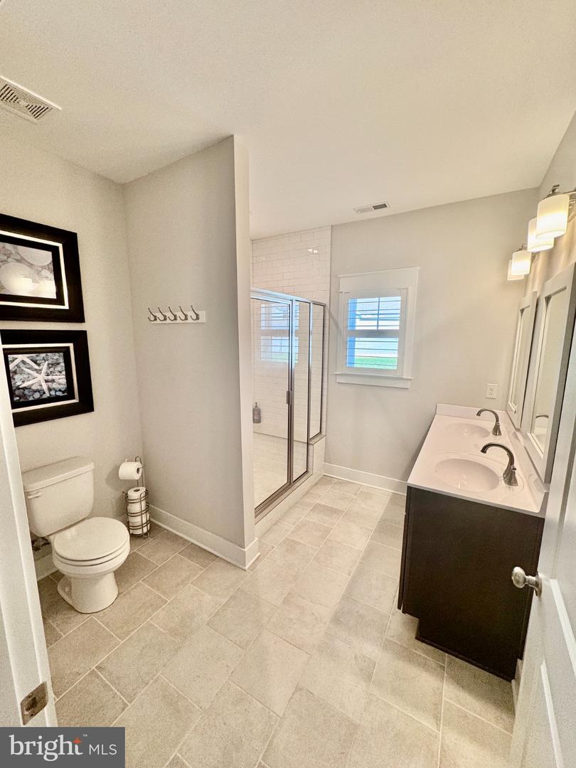 10521 Goosecross Way — photo