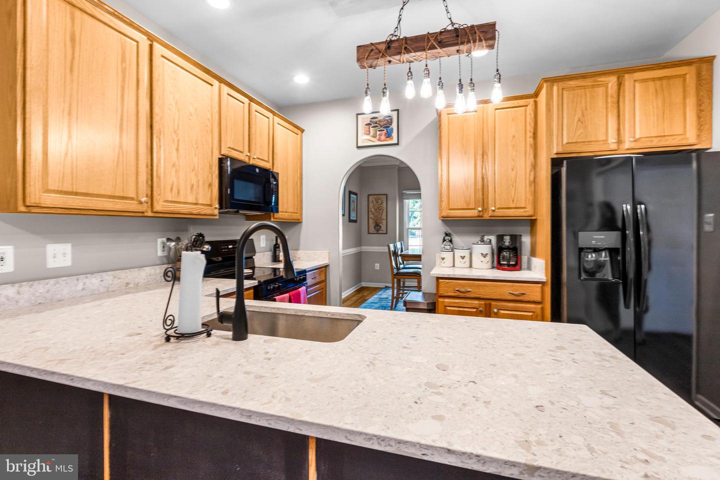 6835 Anderson Ct — photo