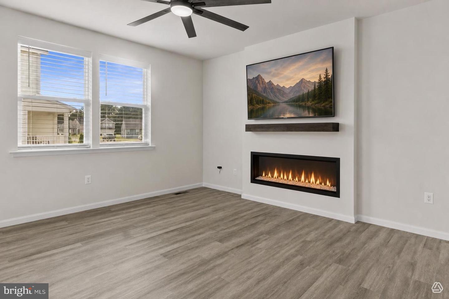 6360 Pointer Ln — photo