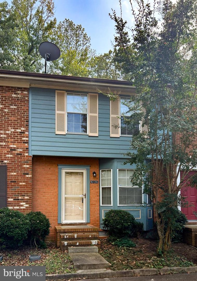16136 Clarence Ct — photo
