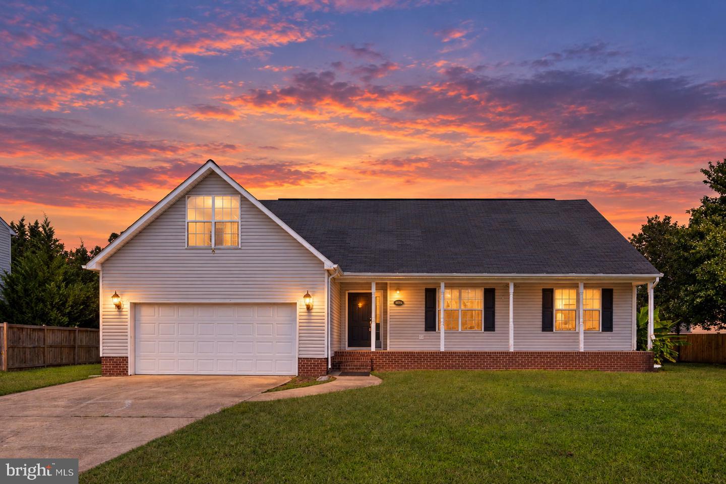 17021 Village Ln — photo