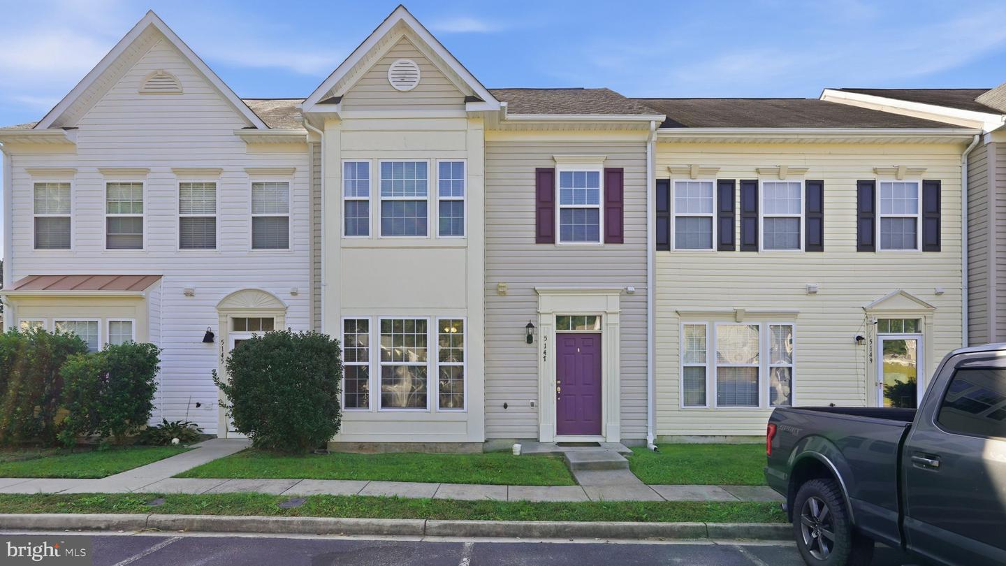 5147 Mallards Landing Dr — photo