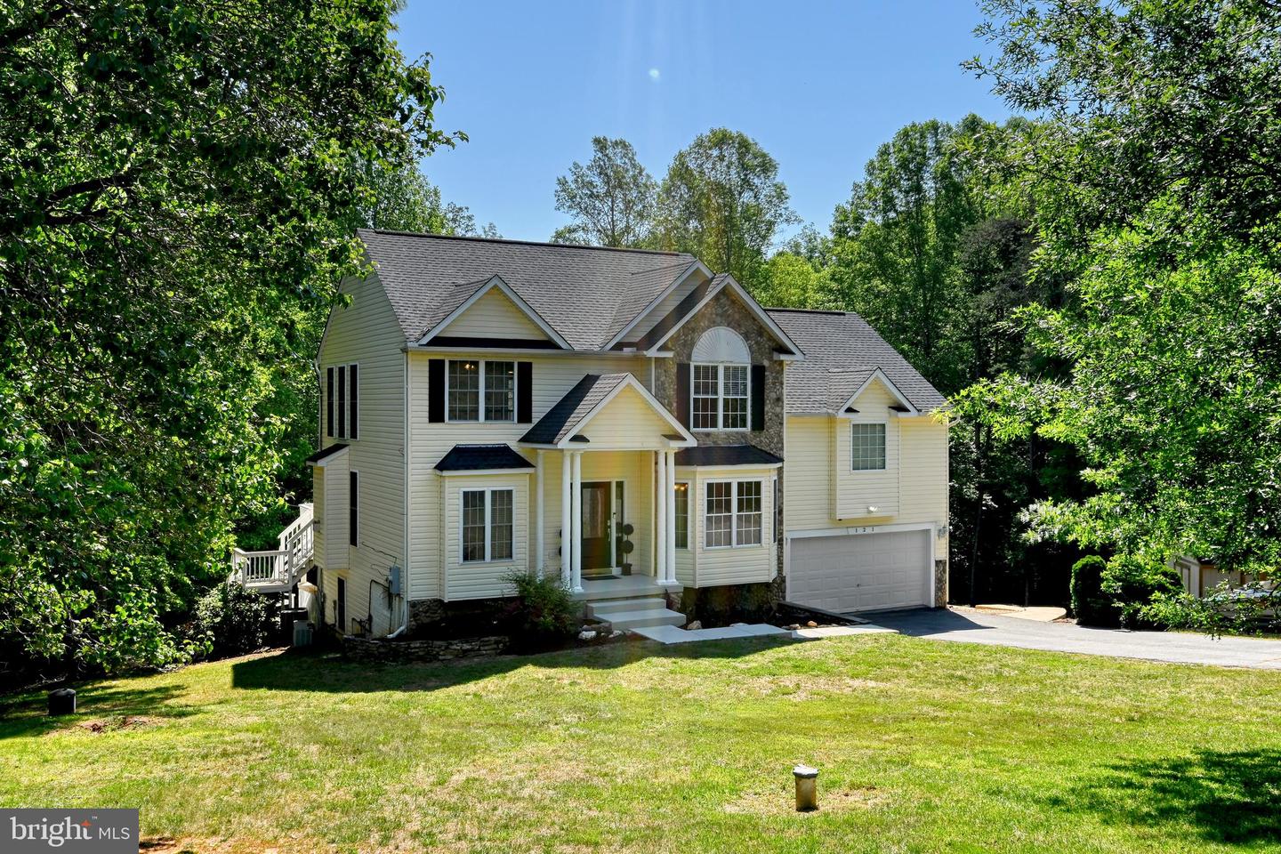 121 Brounaugh Ln — photo