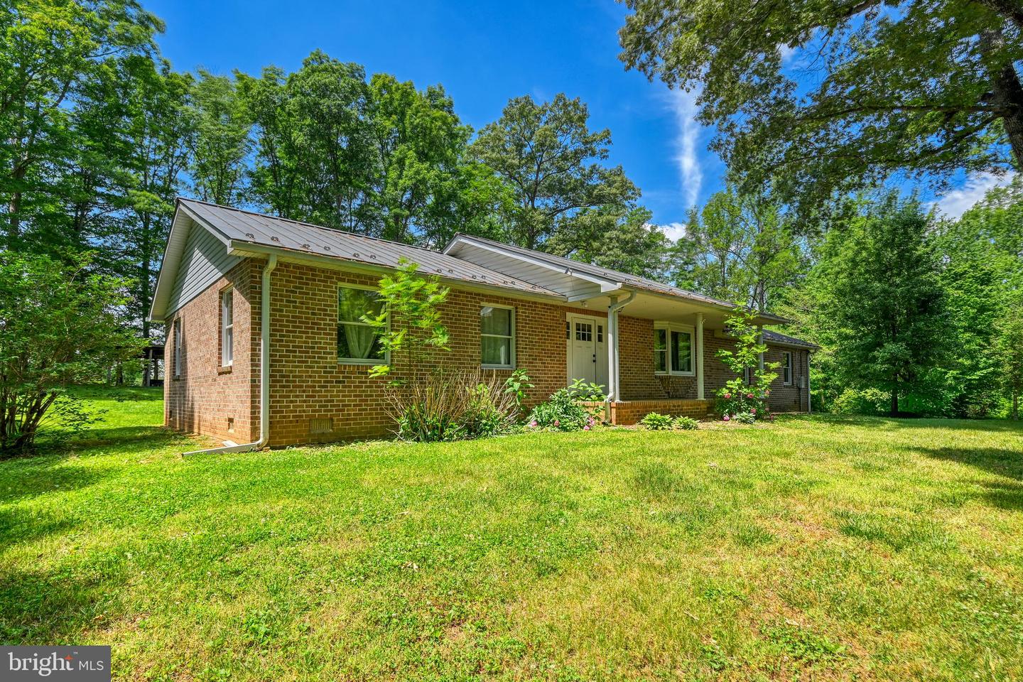 321 Willow Oak Ln — photo