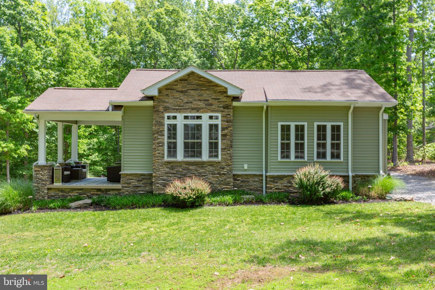 106 Bernie Cir — photo