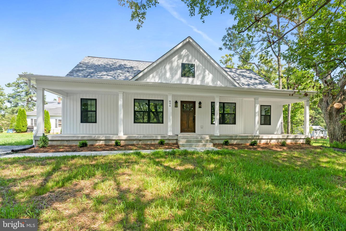 604 Piedmont Ave — photo