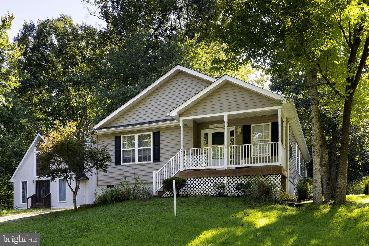 297 Poplar Dr — photo