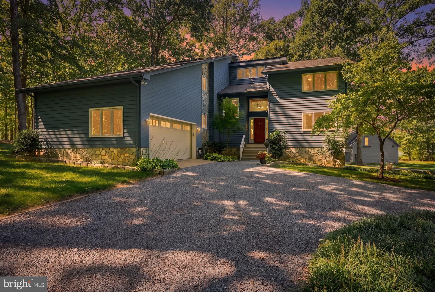1077 Copper Line Road, Bumpass, VA 23024
