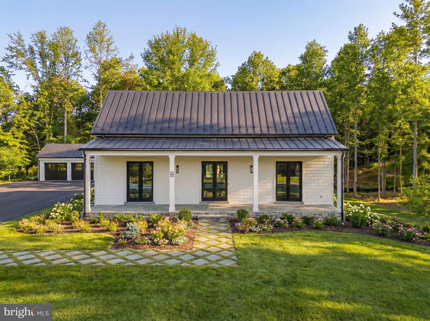 4 Foxtrot Knoll Ln — photo