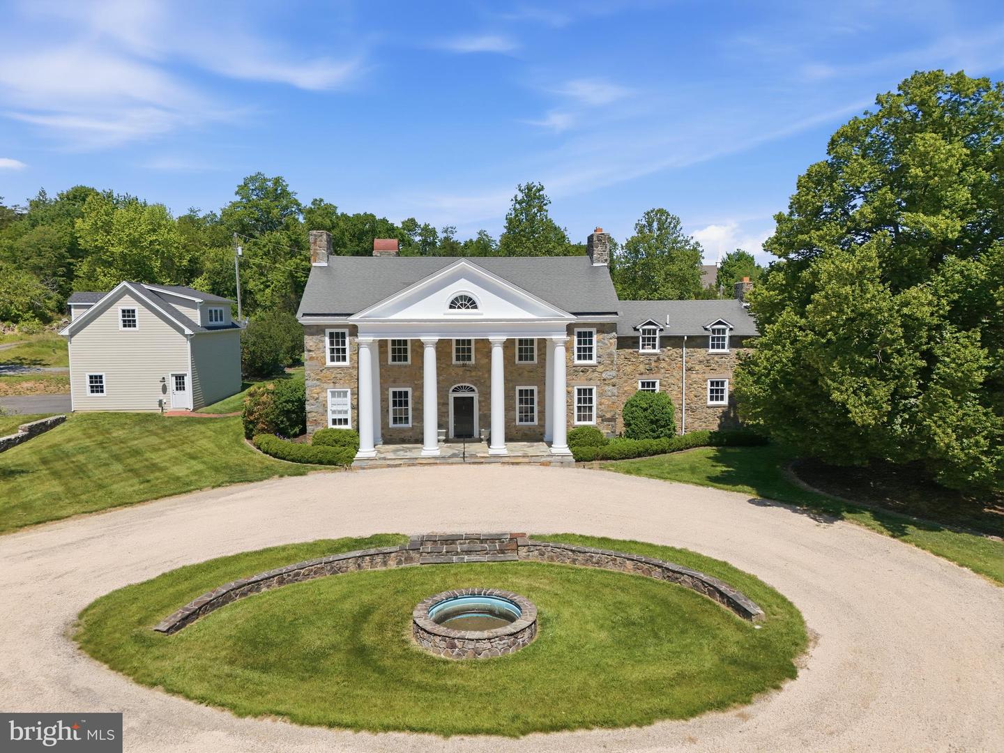 17781 Roxbury Hall Road, Leesburg, VA 20175