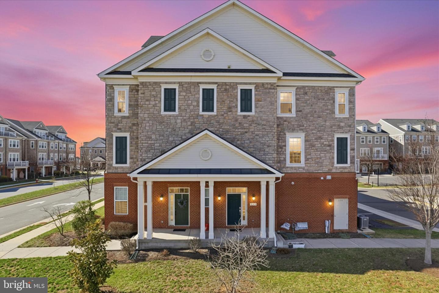 21179 Ashburn Heights Dr — photo