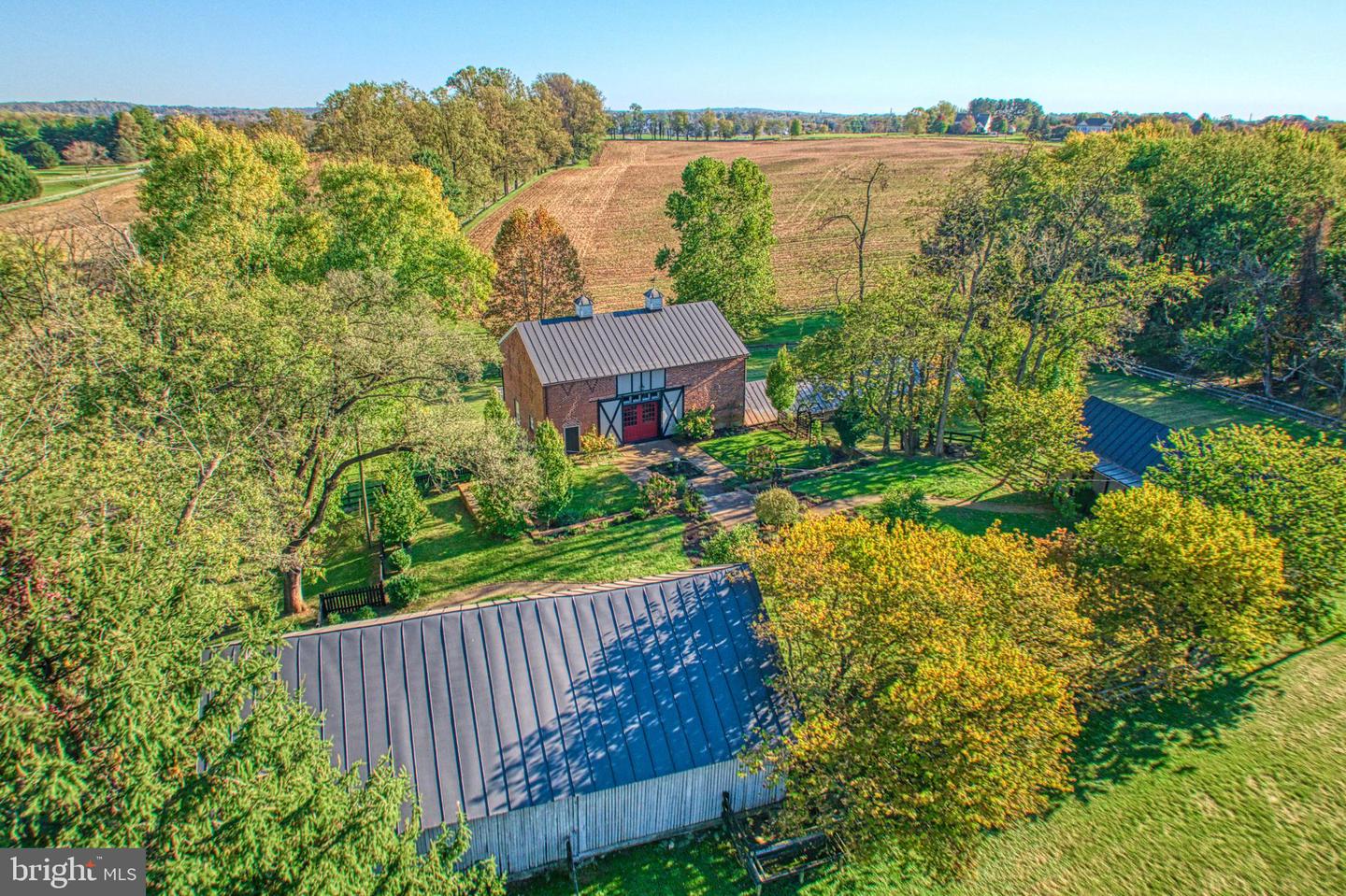 38678 Piggott Bottom Road, Hamilton, VA 20158 — photo 3