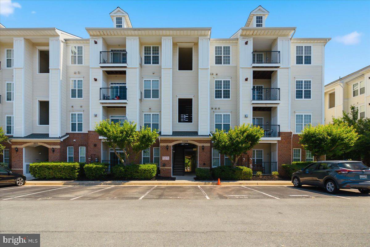 21228 McFadden Sq #314 — photo
