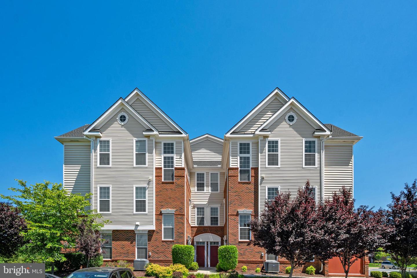 23275 Milltown Knoll Sq #118 — photo