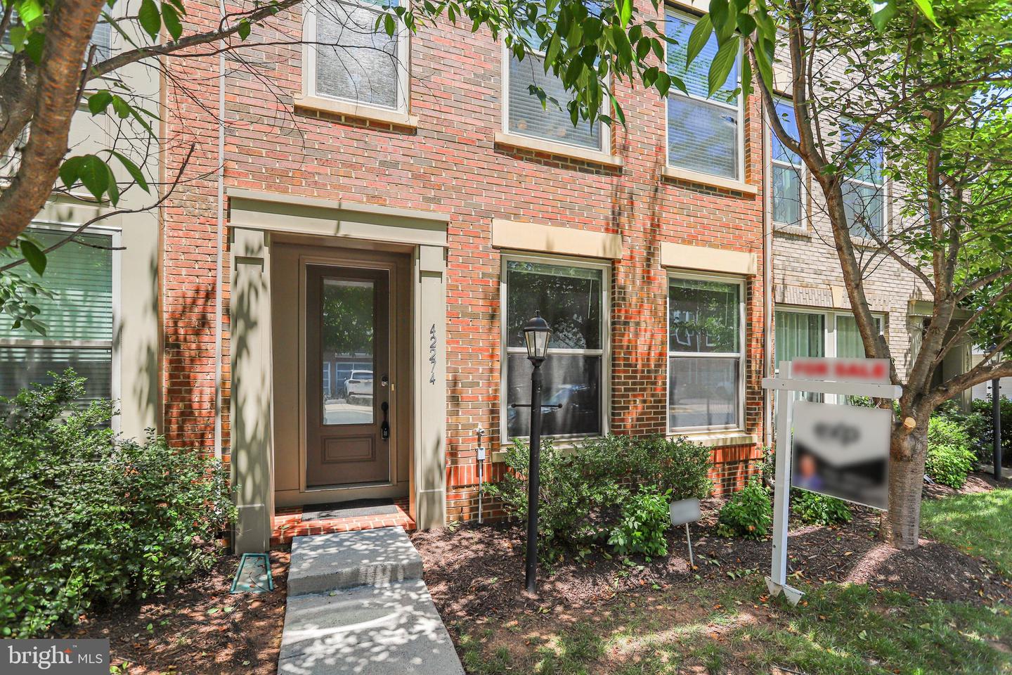 42274 Hampton Woods Ter — photo