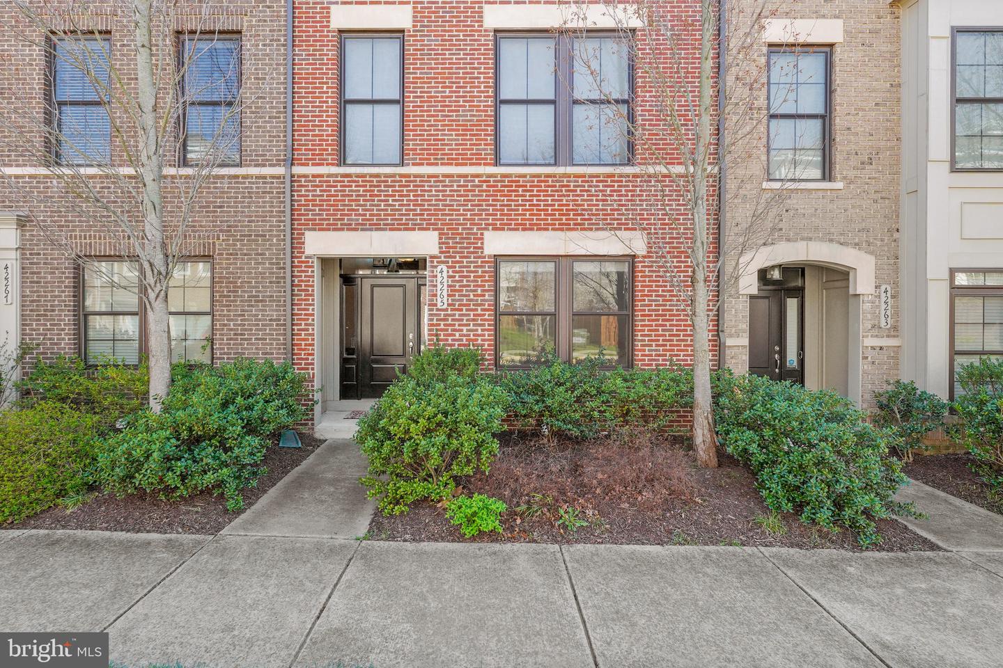 42265 Riggins Ridge Terrace, Brambleton, VA 20148 — photo 2