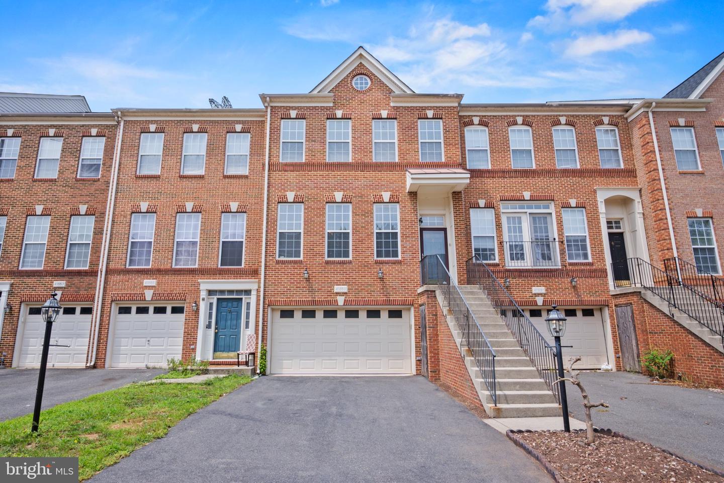 41853 Cinnabar Sq — photo