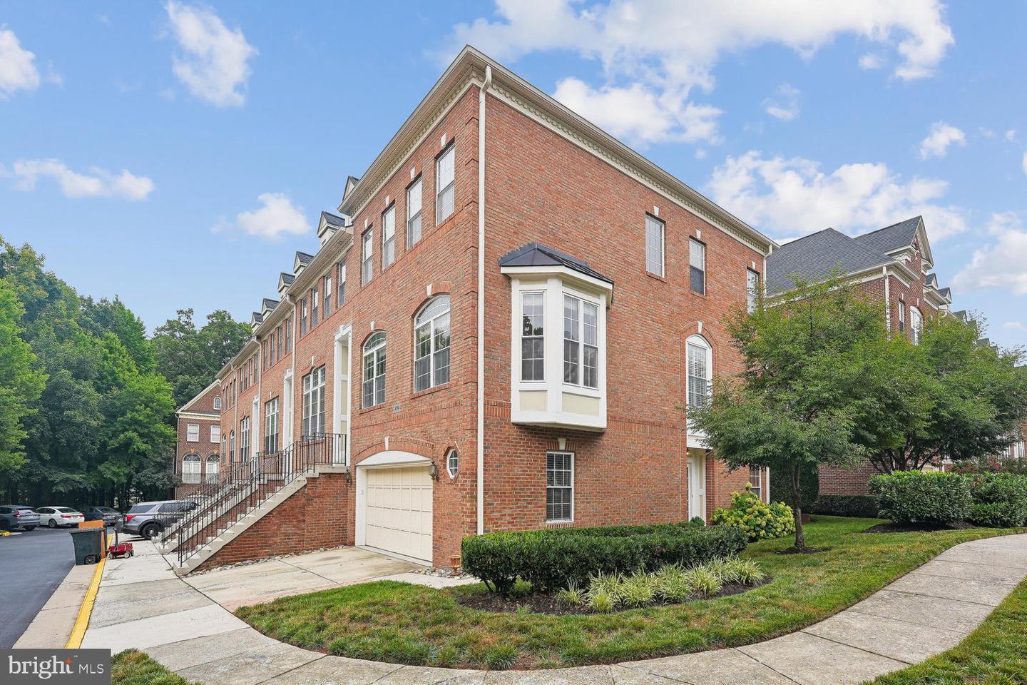 47761 Scotsborough Sq — photo