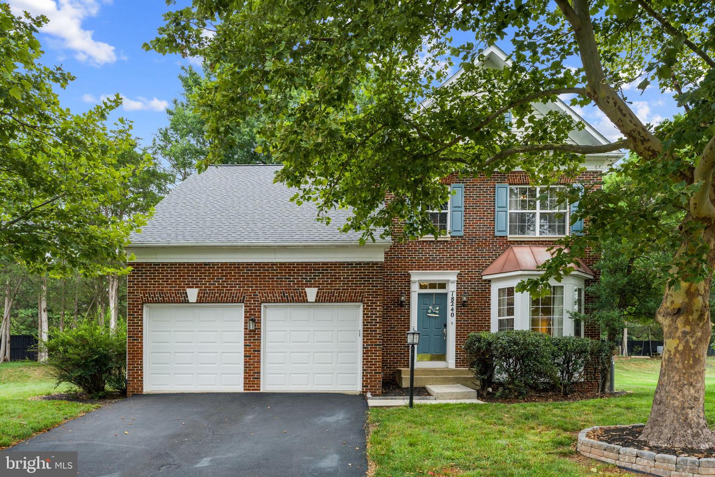 18240 Oak Lake Ct — photo