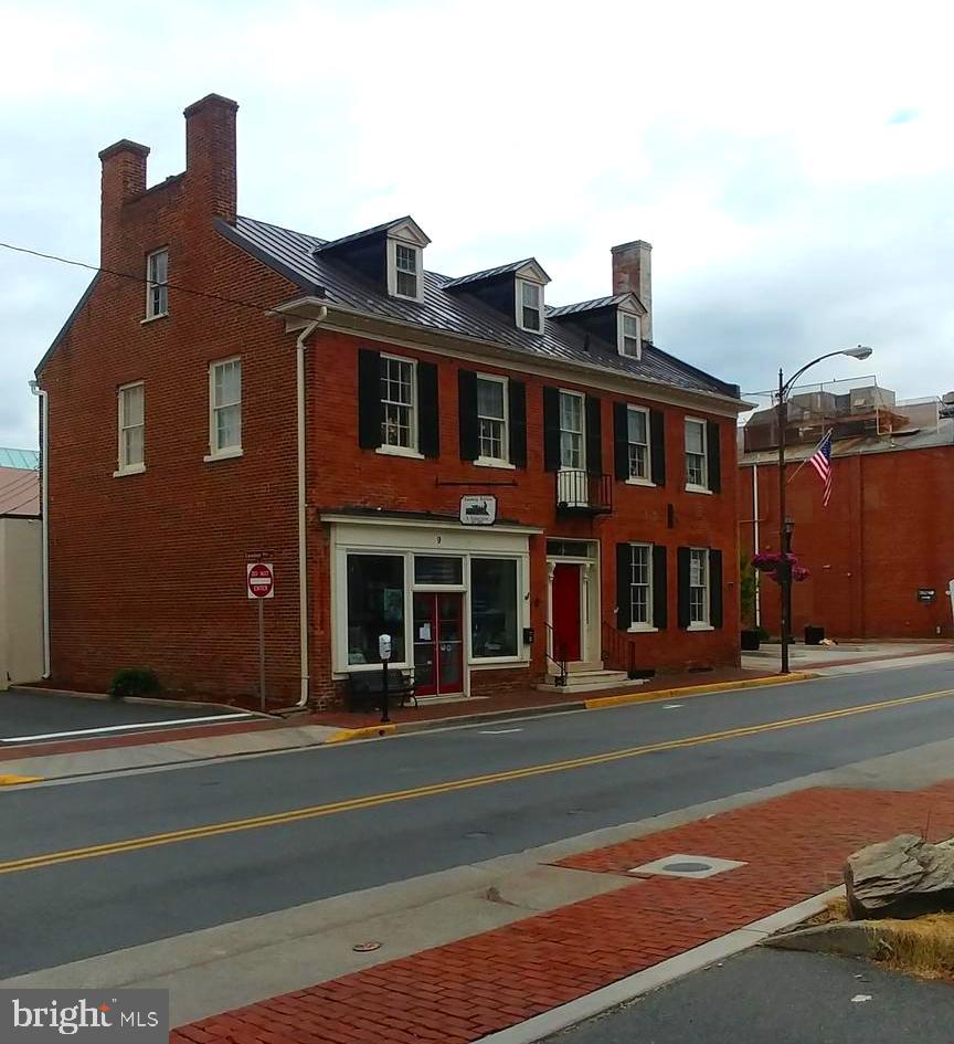 11 W Market St #First Floor Unit #1 — photo