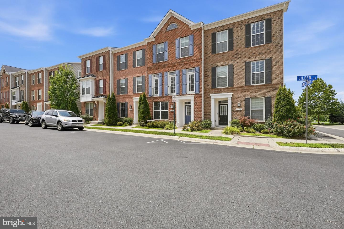 22883 Eileen Square, Sterling, VA 20166 — photo 2