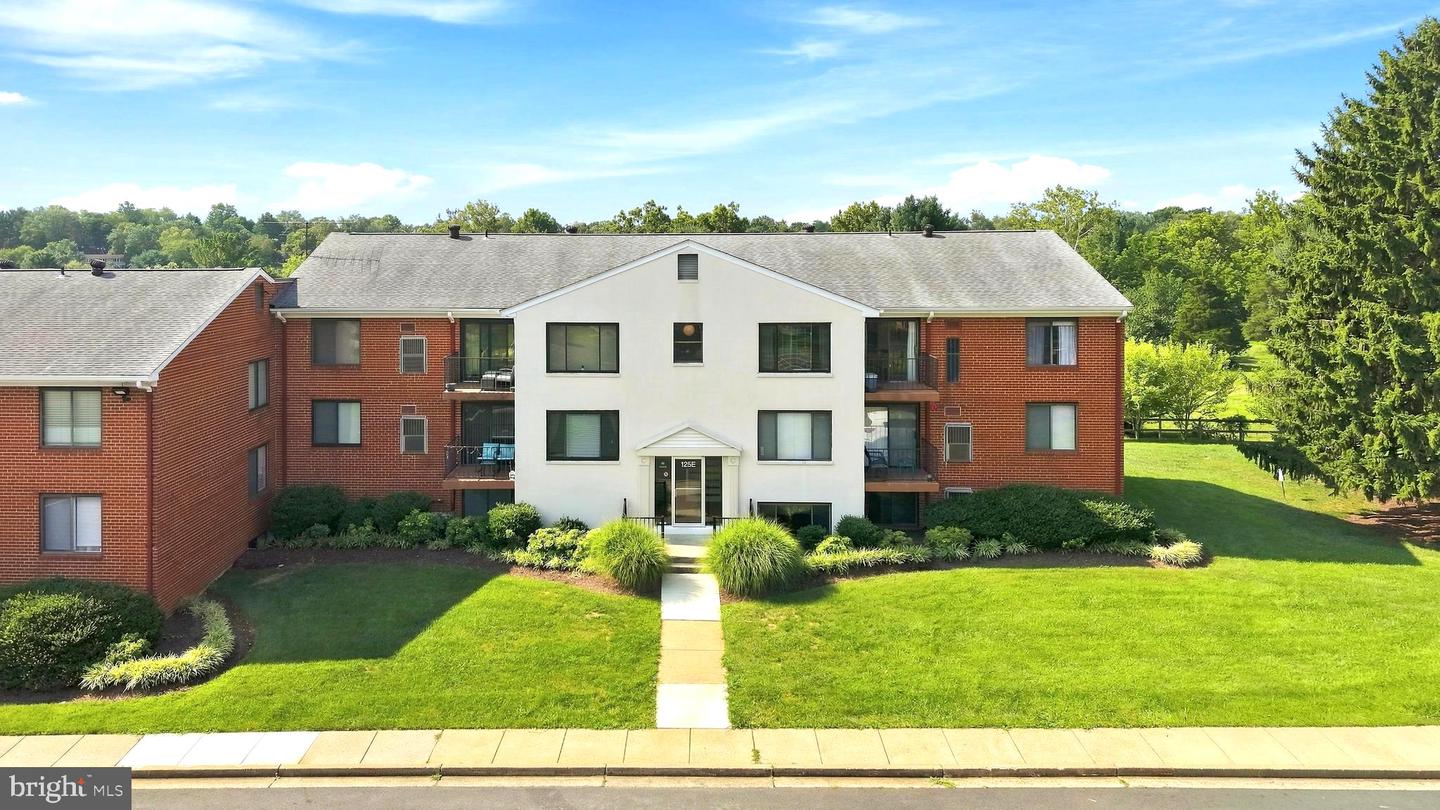 125-E Clubhouse Dr SW #6 — photo
