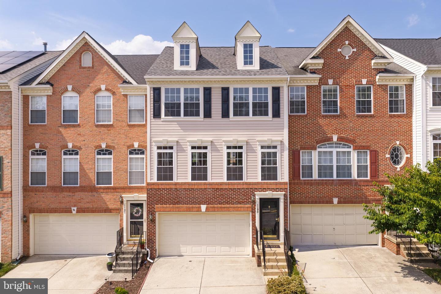 1199 Cambria Ter NE — photo
