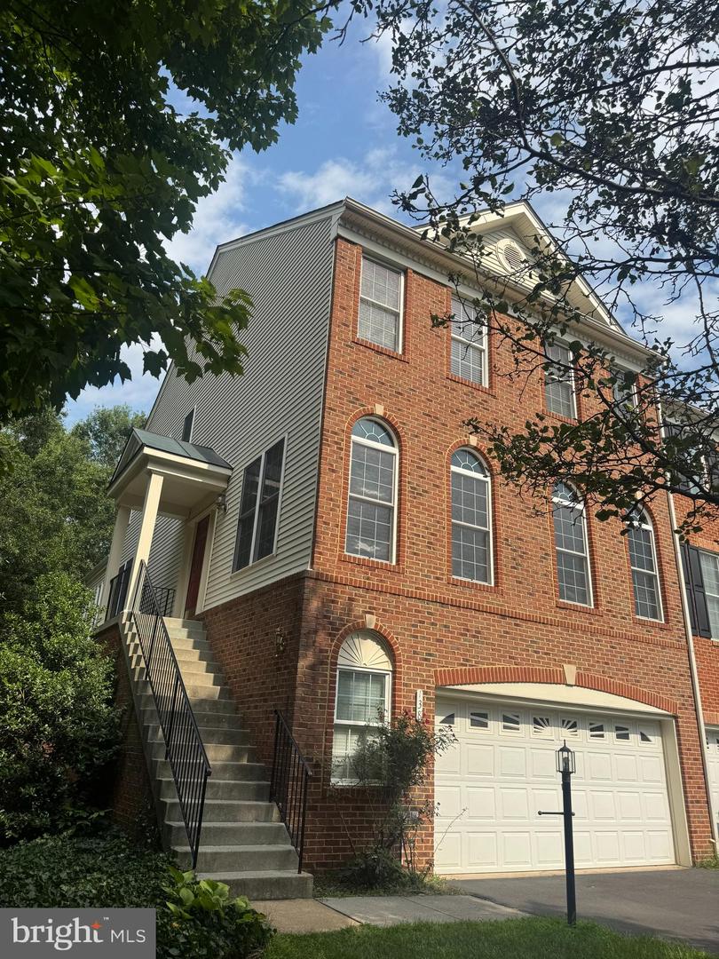 138 Ivy Hills Ter — photo