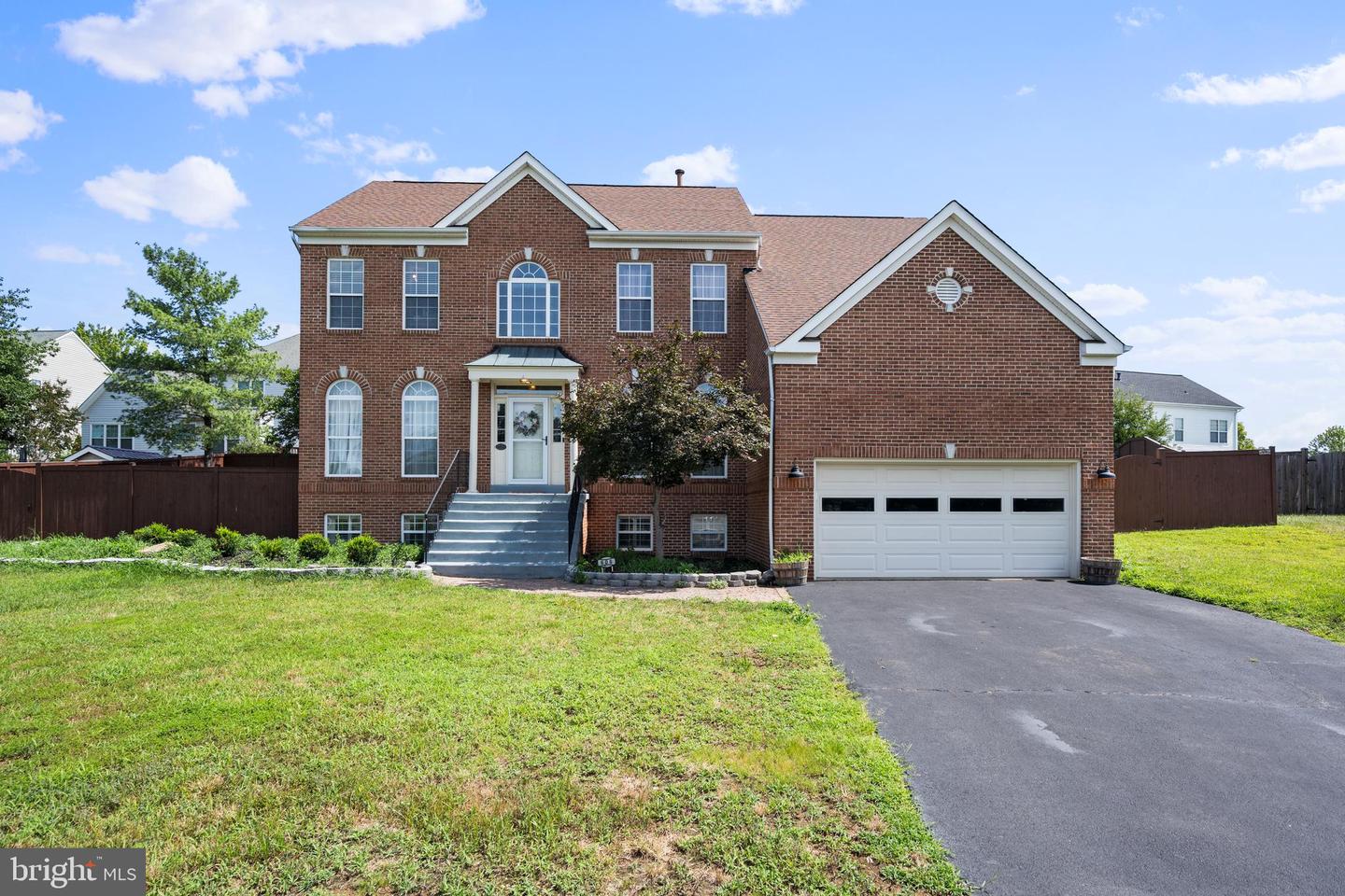 608 Talmadge Ct SE — photo