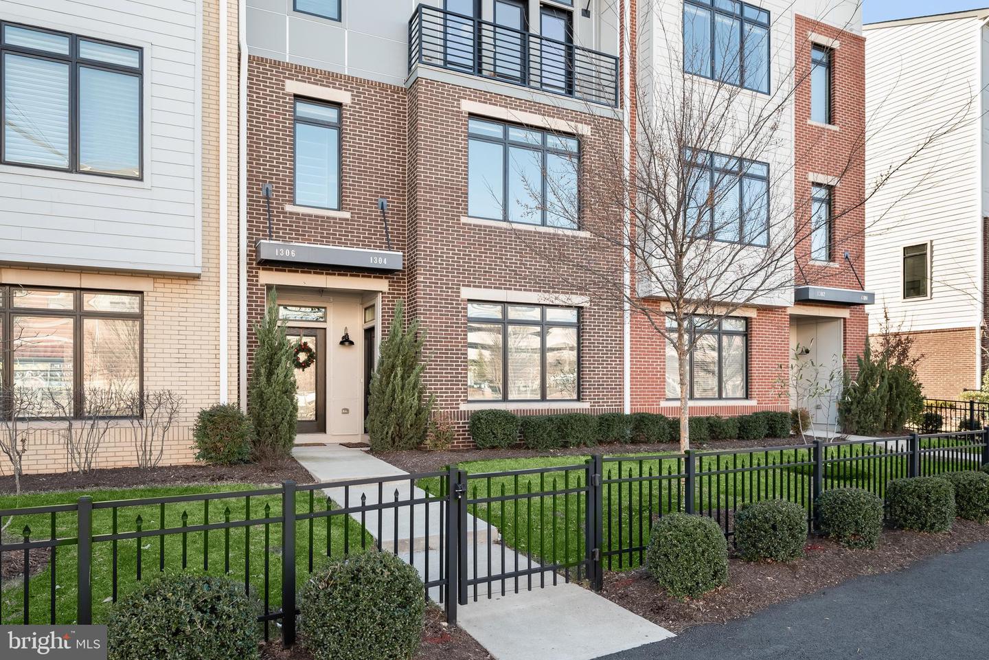 1304 Ribbon Limestone Ter SE — photo