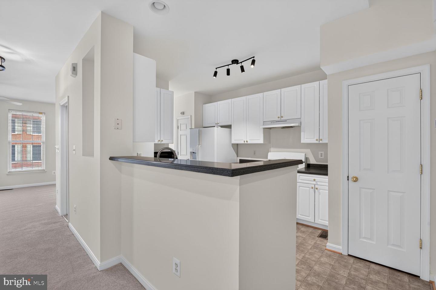 46183 Cecil Ter — photo