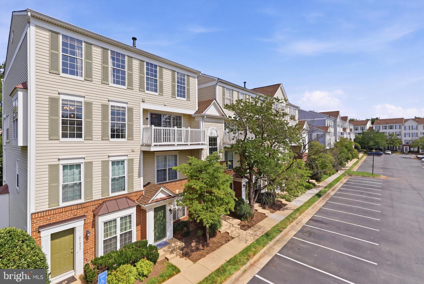 21833 Baldwin Square #300, Sterling, VA 20164 — photo 3