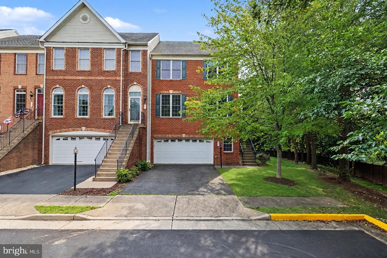 100 Ivy Hills Ter — photo