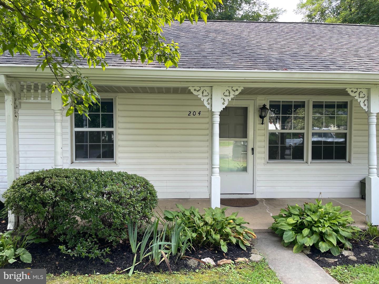 208 Maple St #204 — photo