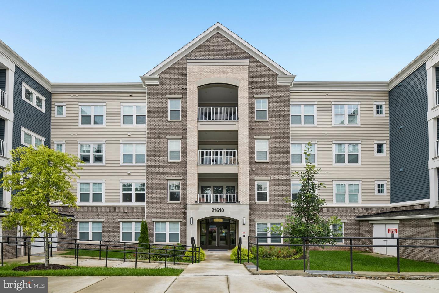 21610 Hawksbill High Cir #102 — photo