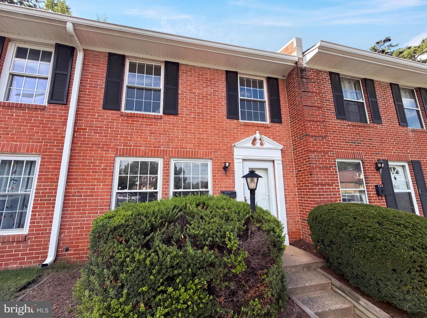 141 N Duke Dr — photo